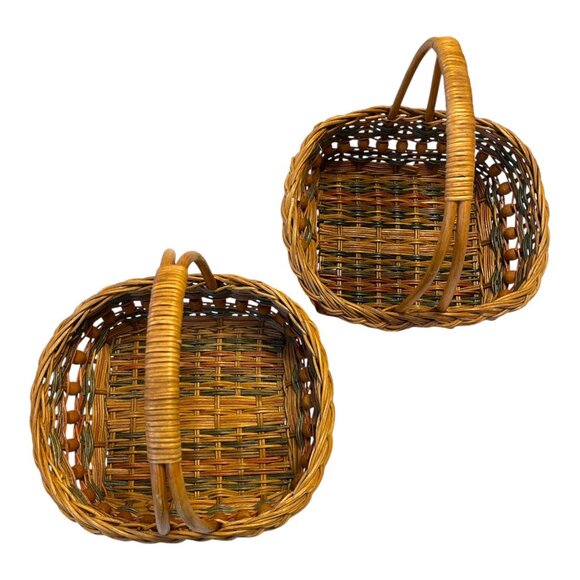 Pair of Vintage Woven Gift Baskets with Wooden Bead Trim – 12" x 12" x 10" – Boh - Picture 3 of 5